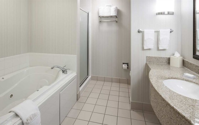 The Whirlpool King Suite at the Hilton Garden Inn in Duncanville Texas