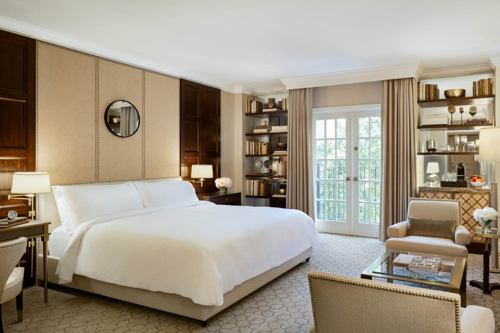 Premier King room at the Rosewood Mansion on Turtle Creek in Dallas Tx 1000